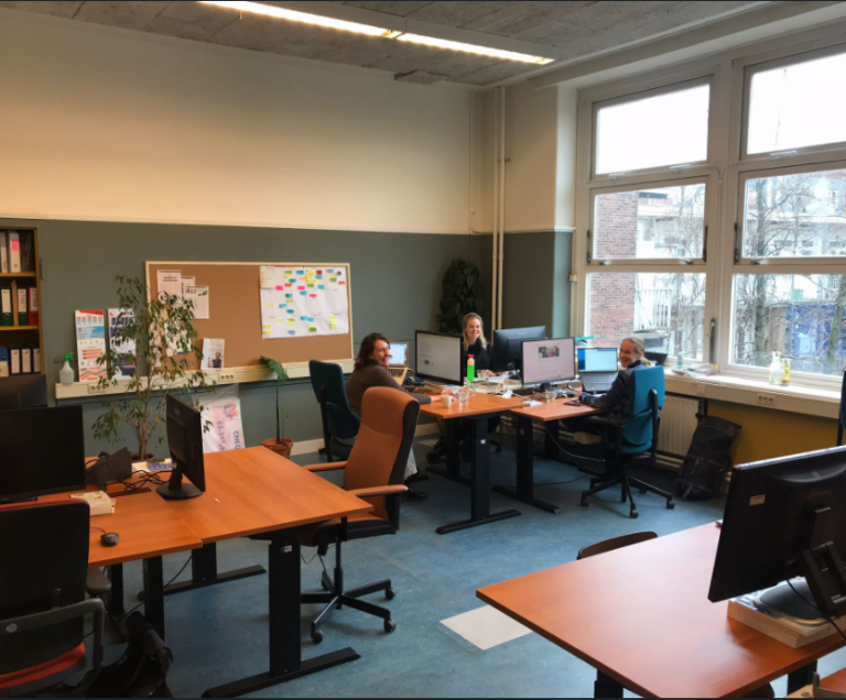 Per direct 2 werkplekken beschikbaar bij Social Enterprise NL!