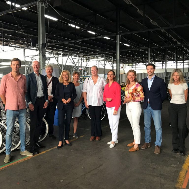 Werkbezoek minister Adriaansens en Stieneke van der Graaf